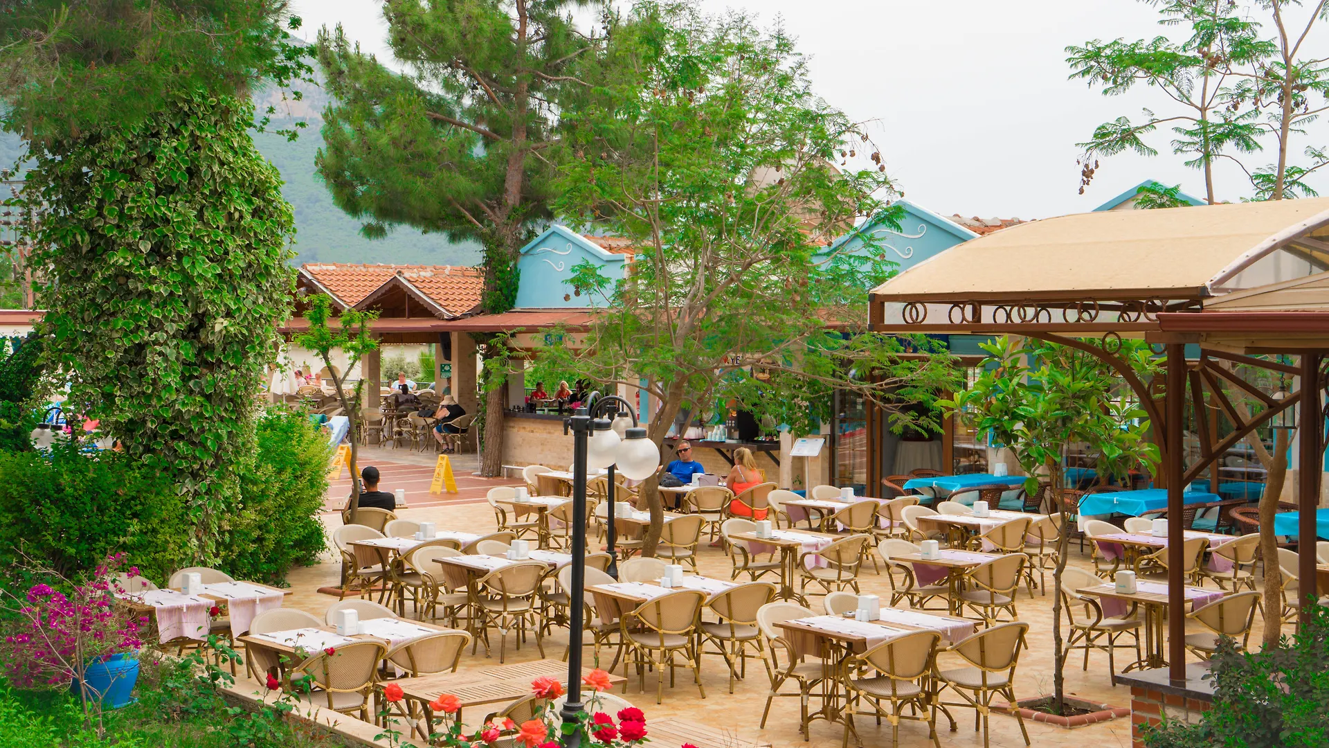Yel Holiday Resort Oludeniz 3*,